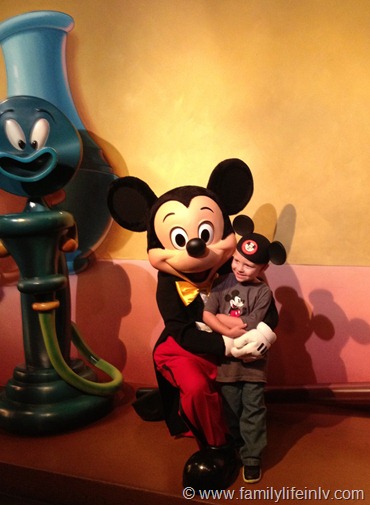 "Disneyland" "Disneyland California" "Disneyland Family" "Disneyland Trip" "Disneyland Kid" "Mickey Ears" "Mickey Mouse"