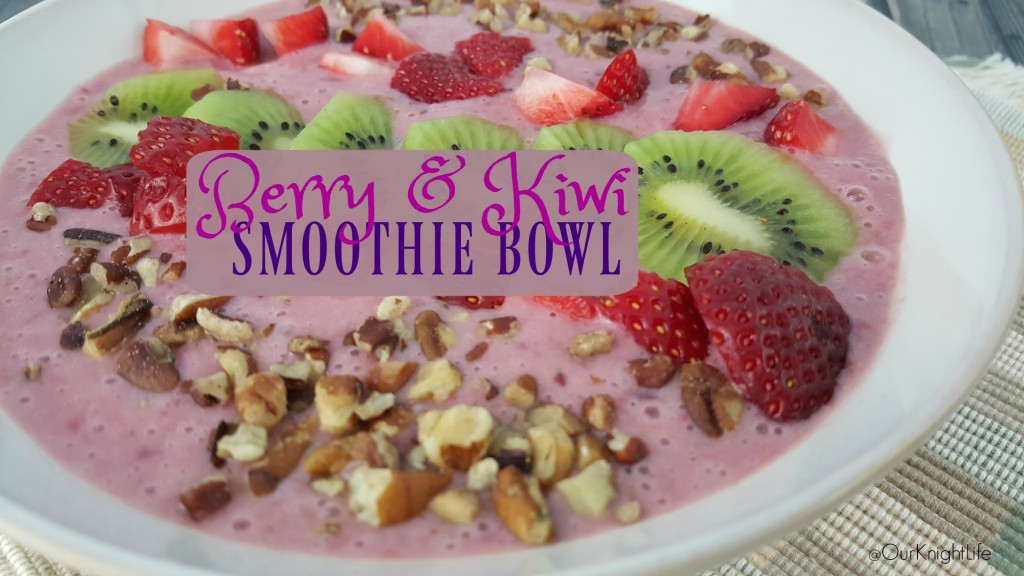 Berry Kiwi Smoothie Bowl Recipe - Our Knight Life smoothie bowl, strawberry, blueberry, kiwi, walnuts, healthy, diet, breakfast, kid friendly, snack, fruit smoothie, yogurt